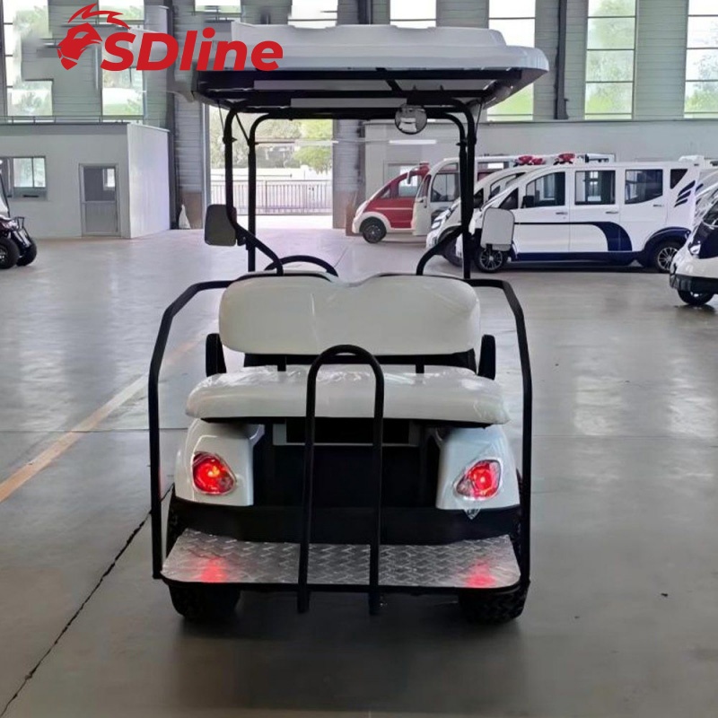 Vier-Personen-Golfwagen